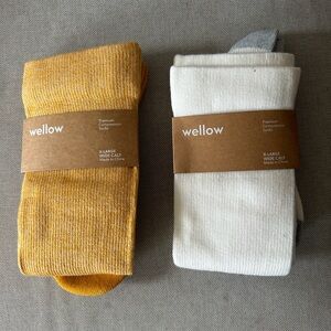 Wellow compression socks - NWT (wide calf)